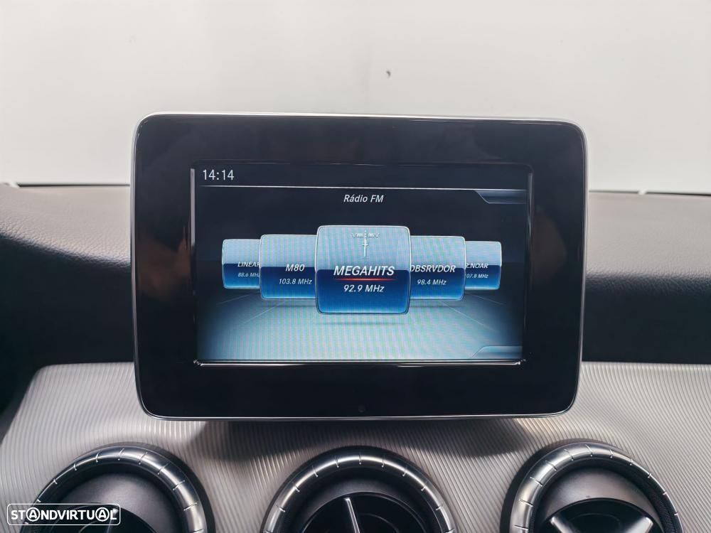 Mercedes-Benz CLA 200 d Shooting Brake AMG Line Aut. - 18