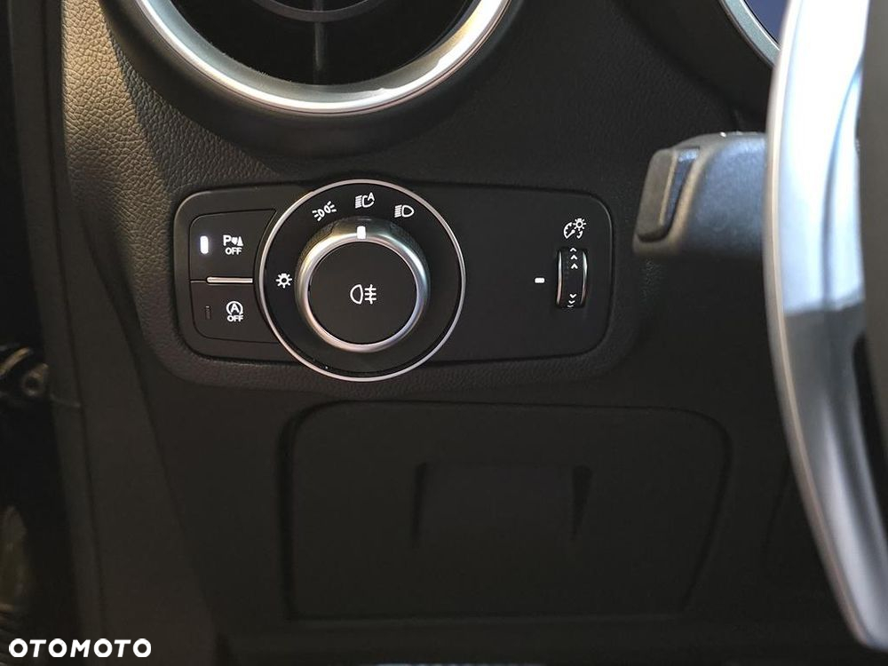 Alfa Romeo Stelvio 2.0 Turbo Veloce Q4 - 19
