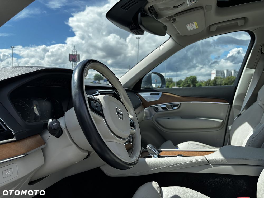 Volvo XC 90 B5 D AWD Inscription - 23