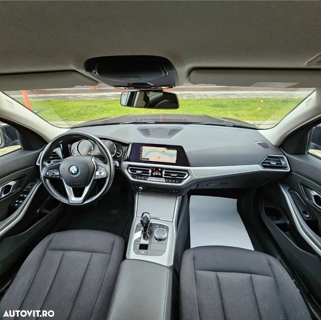 BMW Seria 3 318d Touring Aut. Sport Line - 9