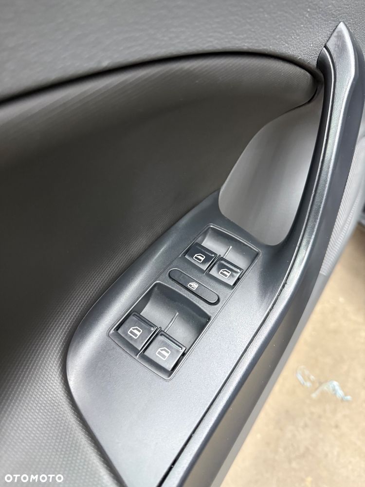 Seat Ibiza 1.4 16V Style - 21