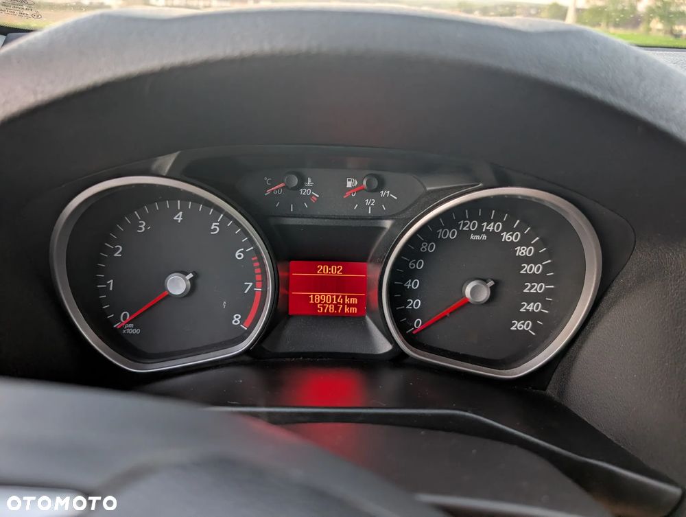 Ford Mondeo 1.6 Ambiente - 14