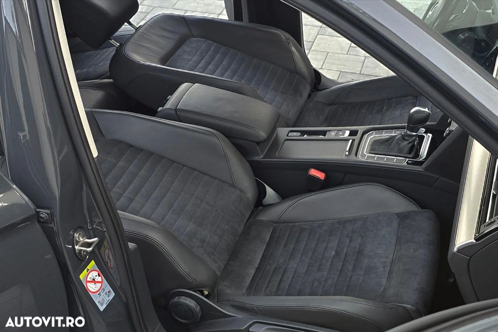 Volkswagen Passat 2.0 TDI DSG Highline - 22