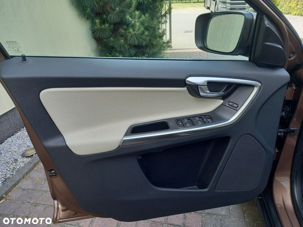 Volvo XC 60 DRIVe Summum - 29