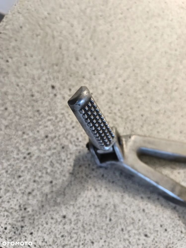 Set lewy tył, podnożek pasażera Honda CBR 900RR CBR900 RR CBR900RR CBR 900 RR - 4