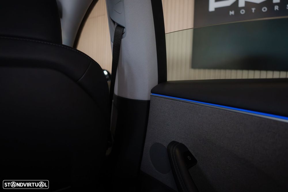 Tesla Model 3 Tração Traseira - 41