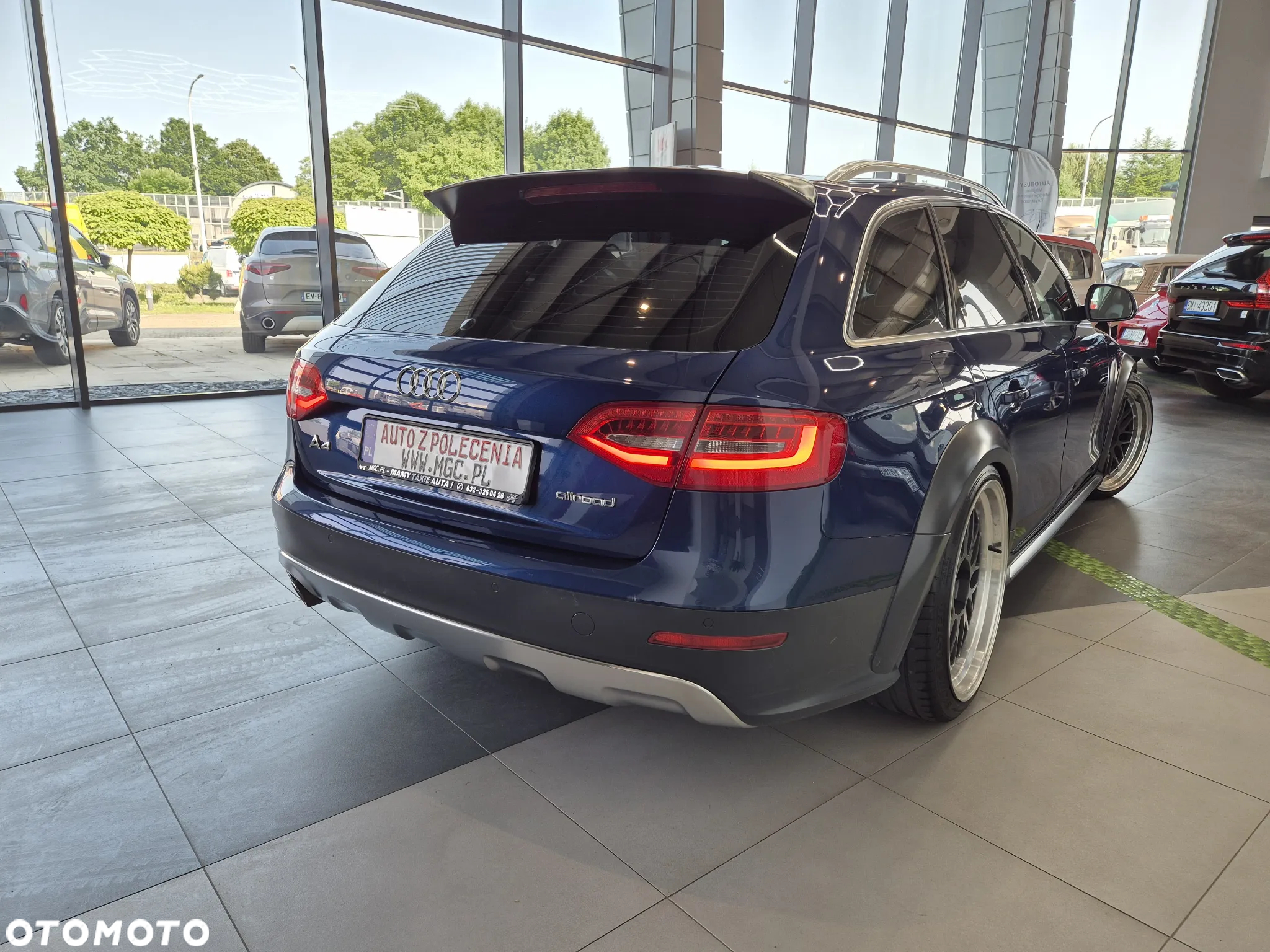 Audi A4 Avant 2.0 TDI DPF quattro S tronic S line Sportpaket - 8