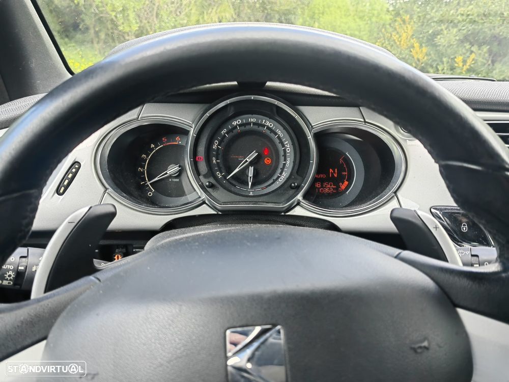 Citroën DS3 1.4 e-HDi Chic CMP - 8