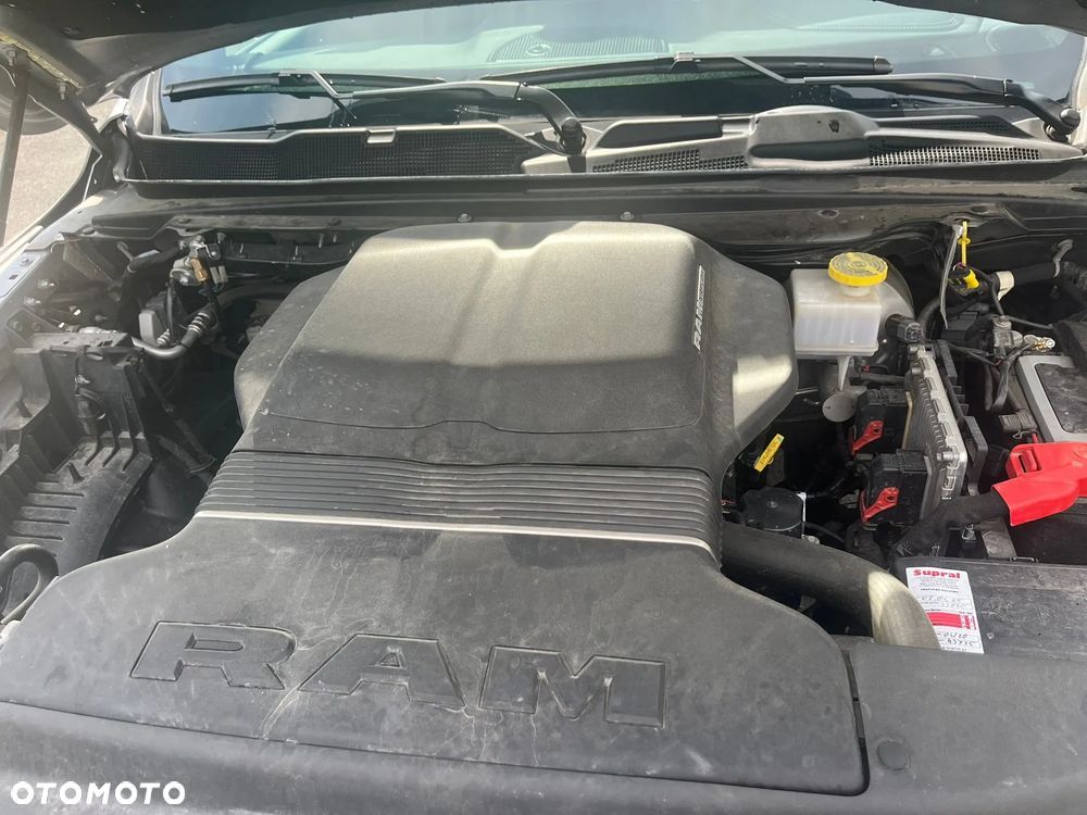 Dodge RAM 1500 5.7 4x4 - 20