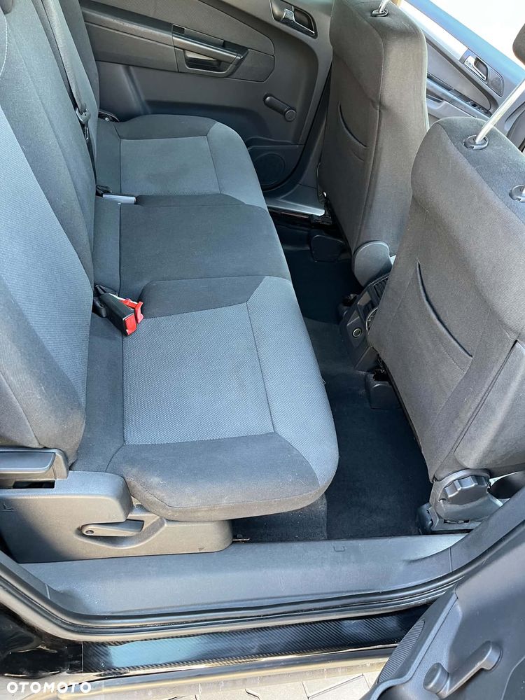 Opel Zafira 1.9 CDTI - 16
