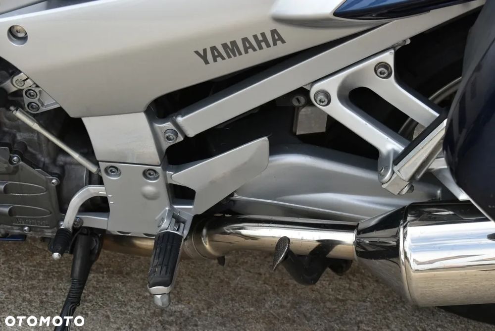 Yamaha FJR - 19