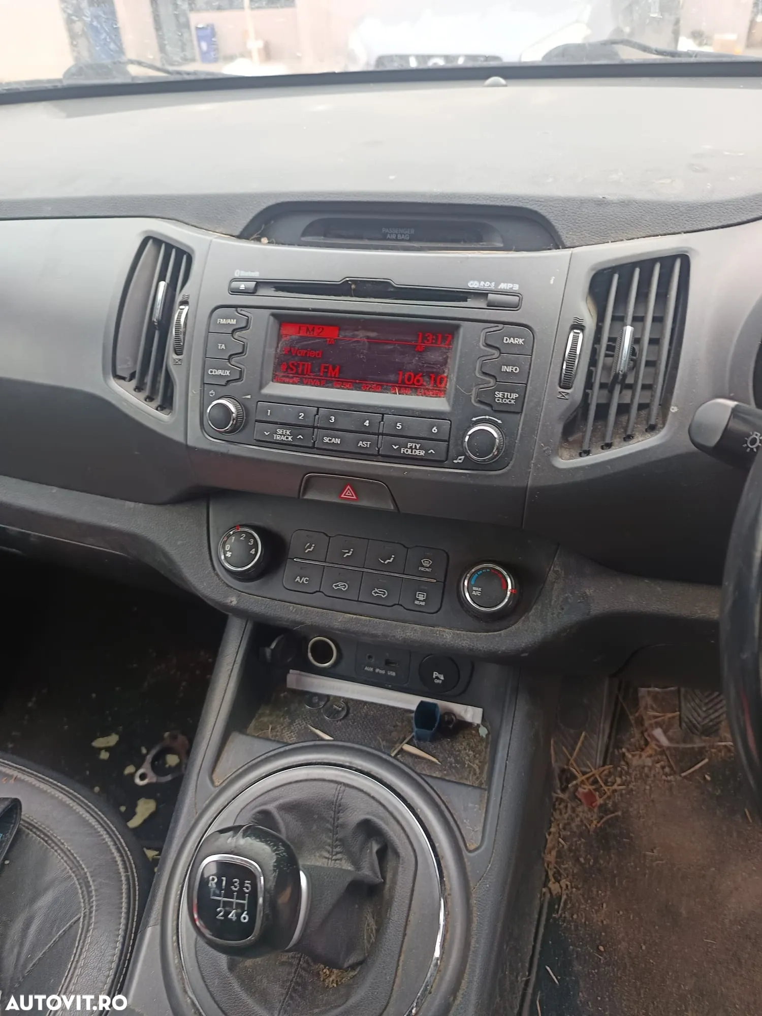 Dezmembram Kia Sportage 2012 1.7 diesel, cutie manuala Cod motor: D4LD - 5