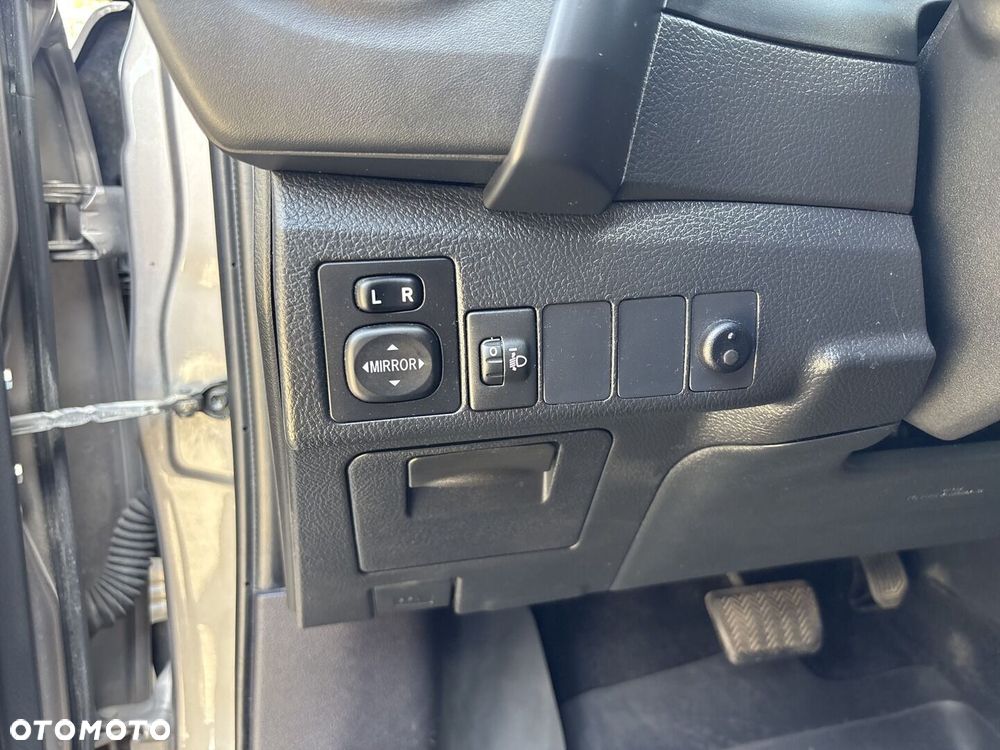 Toyota Auris - 25