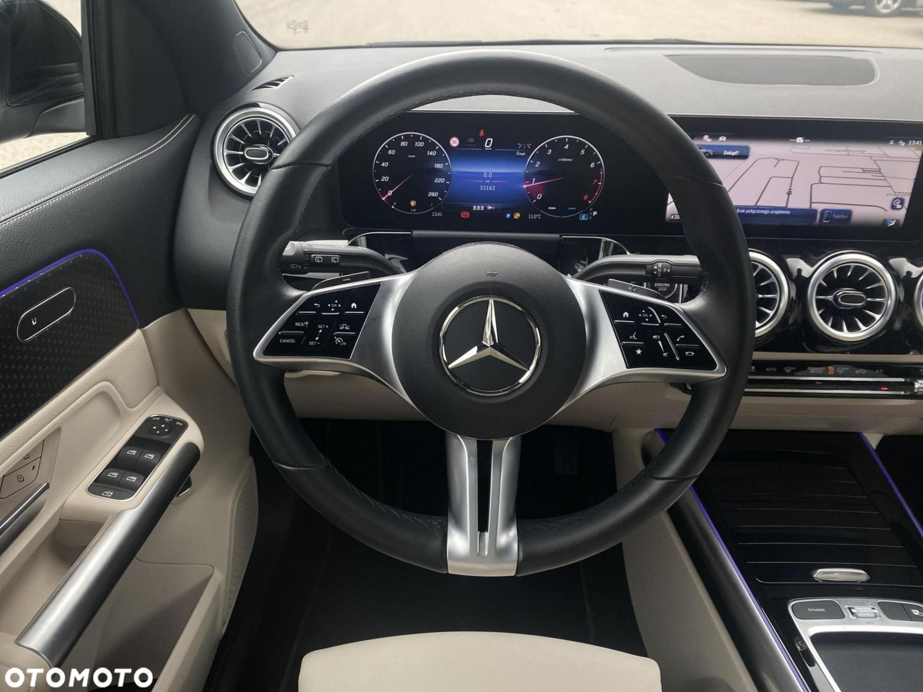 Mercedes-Benz GLA - 23