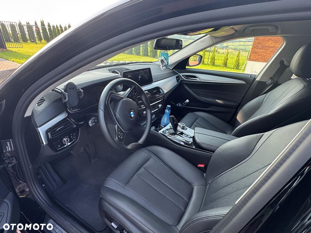 BMW Seria 5 520d - 31
