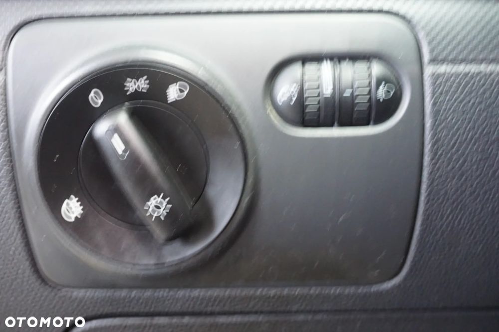 Volkswagen Golf 1.9 TDI Trendline - 21