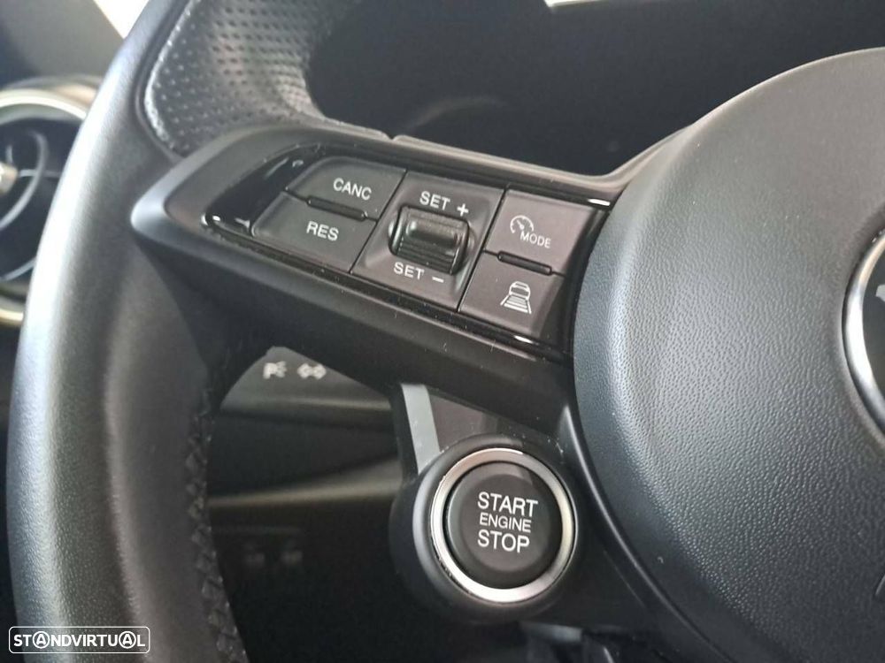 Alfa Romeo Tonale 1.5 Hybrid Sprint - 16