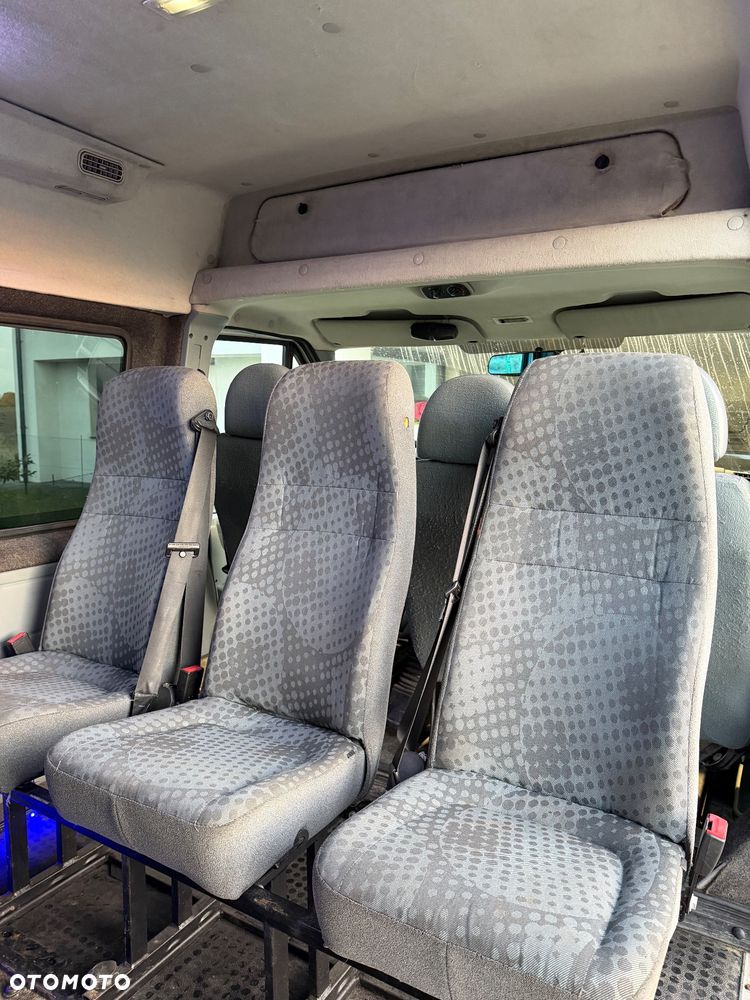 Ford Transit - 13