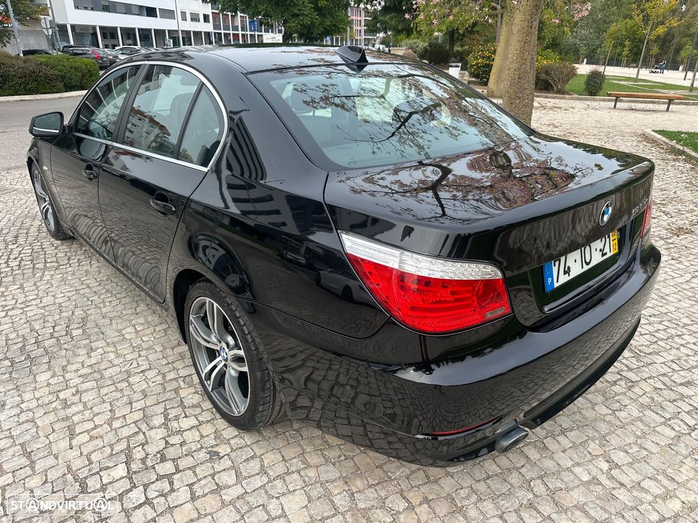 BMW 520 dA Executive - 8