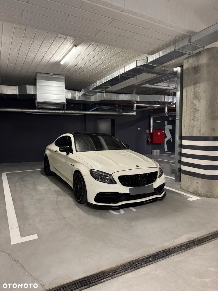 Mercedes-Benz Klasa C AMG 63 S - 20