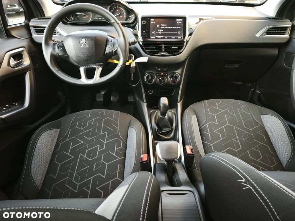 Peugeot 2008 1.2 Pure Tech Active - 11