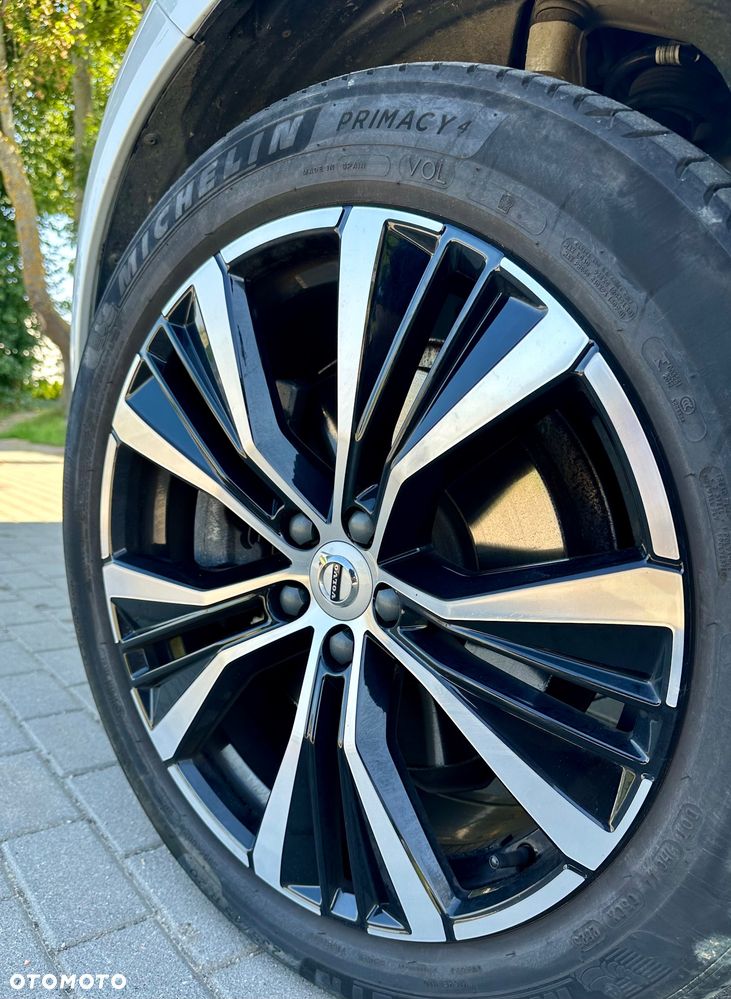 Volvo XC 60 B5 B AWD Plus Dark - 6