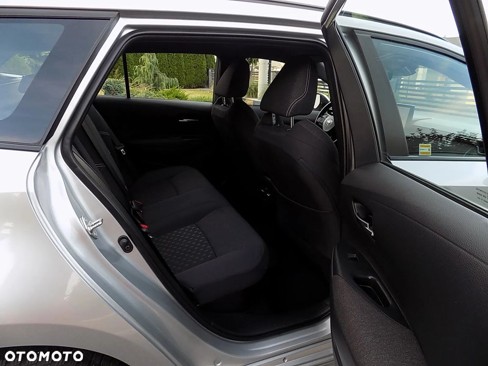 Toyota Corolla 1.8 Hybrid Comfort - 38