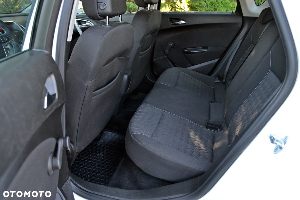Opel Astra - 25