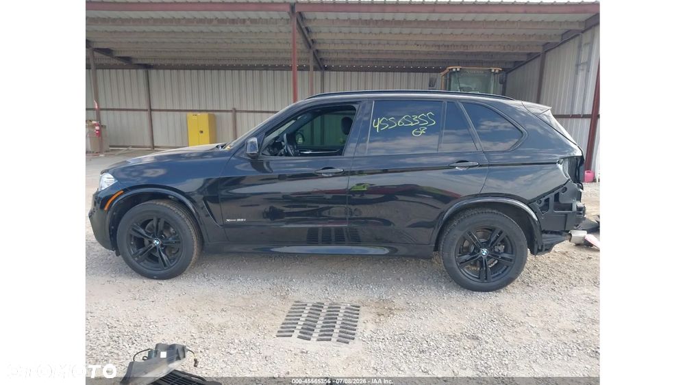 BMW X5 xDrive35i M Sport Edition - 7