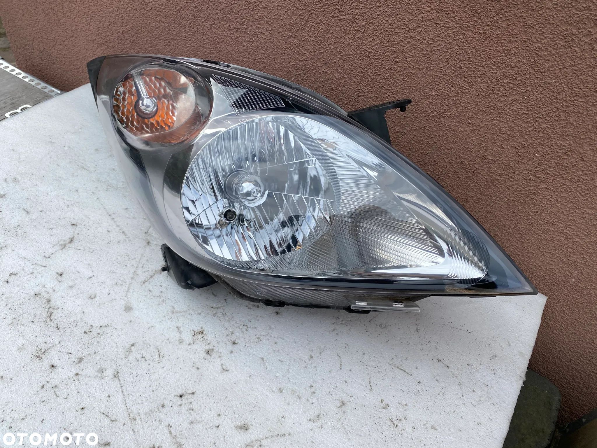lampa spark lift prawa eu cała - 1