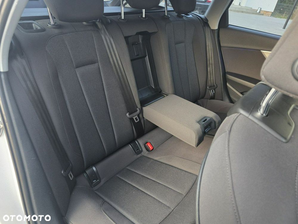 Audi A4 Avant 2.0 TDI DPF multitronic S line Sportpaket - 9