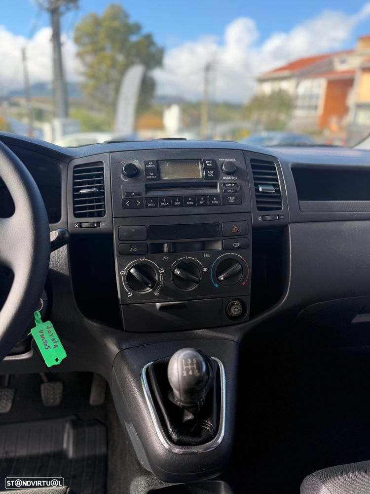 Toyota Corolla Verso 2.0 D-4D Sol - 9