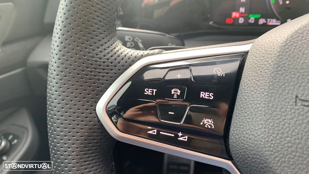 VW Golf 1.4 eHybrid OPF DSG GTE - 11