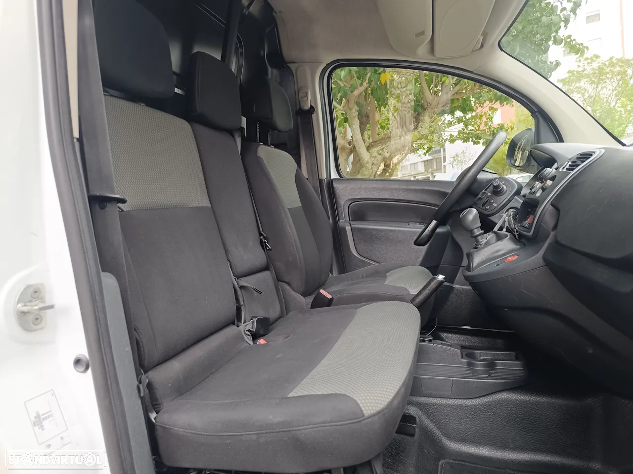 Renault Kangoo Express 1.5 dCi 95 INTENS - 13