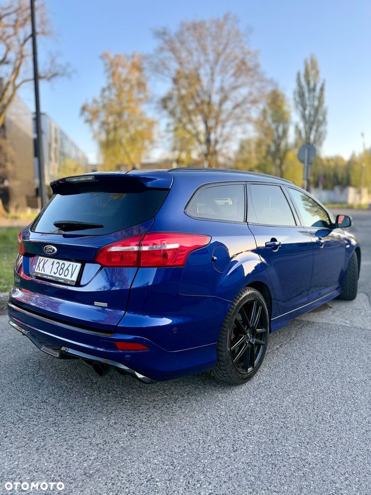 Ford Focus SW 1.5 EcoBoost S&S ST-LINE - 7