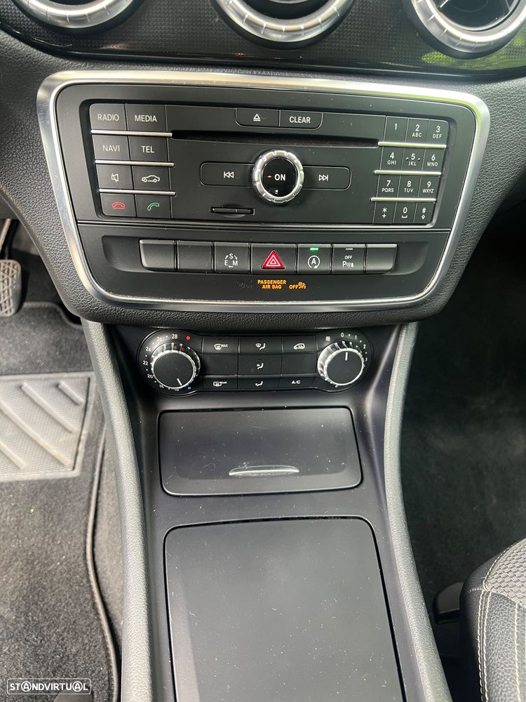 Mercedes-Benz CLA 200 d Shooting Brake Urban Aut. - 24