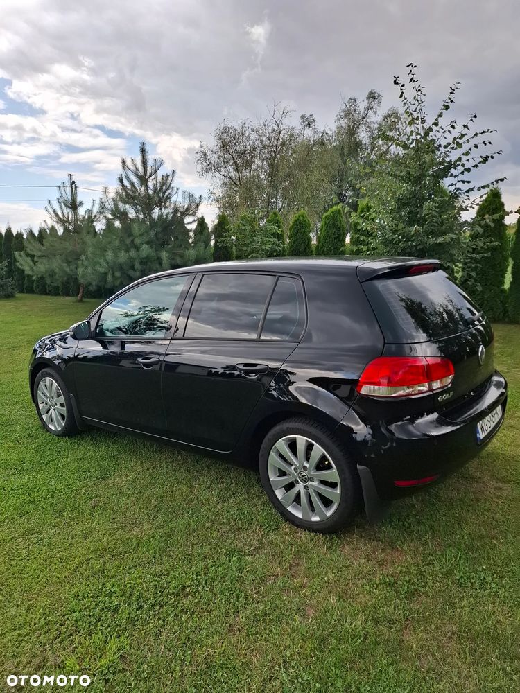 Volkswagen Golf - 2