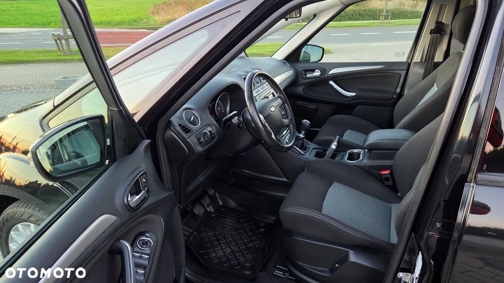 Ford S-Max 2.0 TDCi DPF Titanium - 19