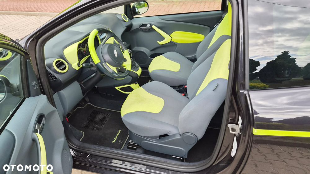 Ford KA - 12