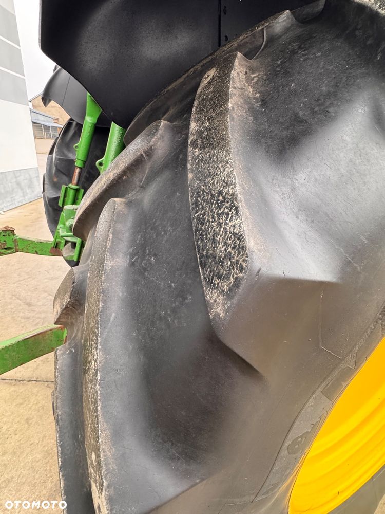 John Deere 6150 R - 9