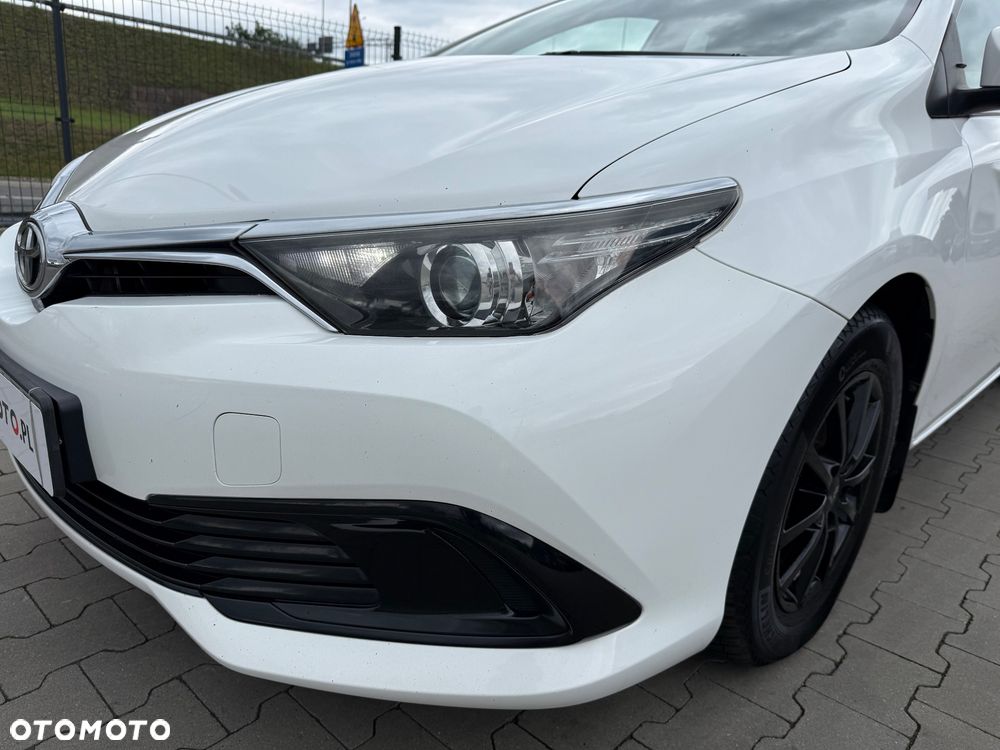 Toyota Auris 1.33 VVT-i Active - 21