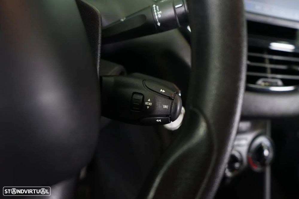 Peugeot 208 1.2 PureTech Allure - 24