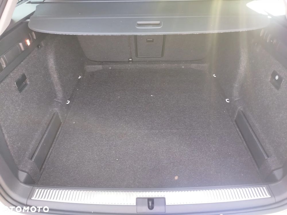 Skoda Superb 1.6 TDI GreenLine - 20