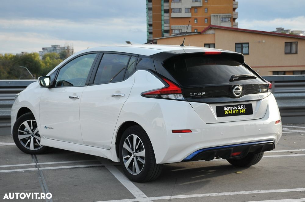 Nissan LEAF 40 kWh 2.ZERO Edition - 6