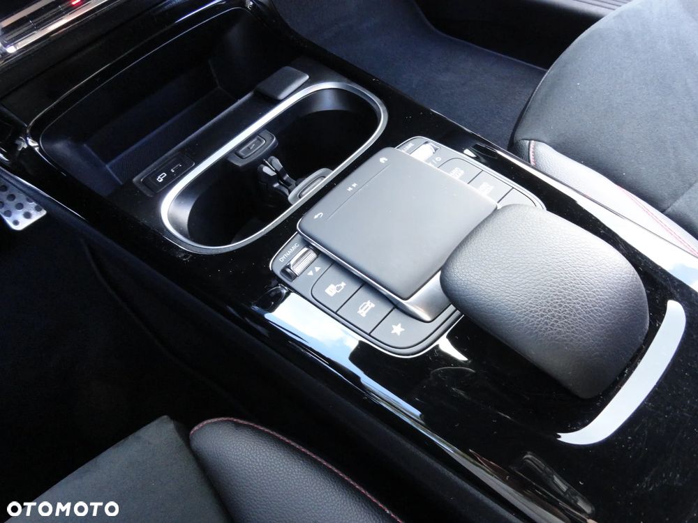Mercedes-Benz CLA 200 d 8G-DCT AMG Line Advanced Plus - 16