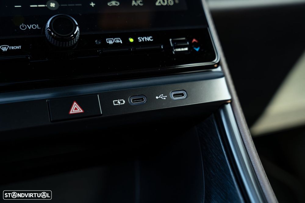 Lexus LBX Elegant - 17