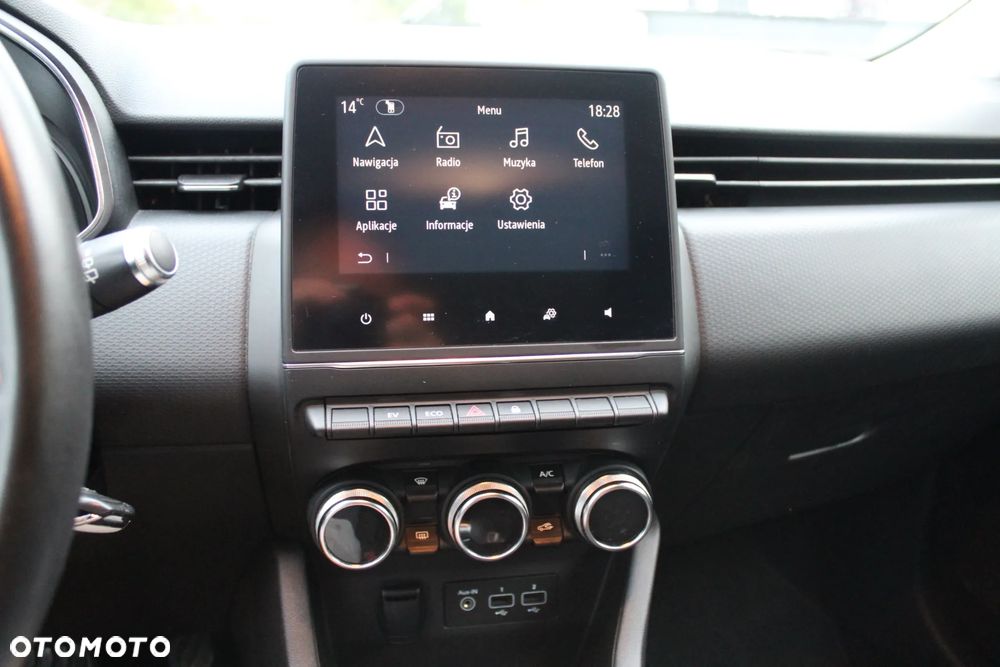 Renault Clio E-TECH 140 INTENS - 15