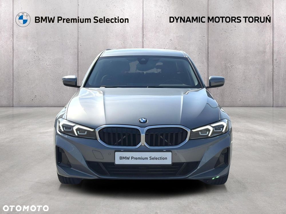 BMW Seria 3 320i - 12