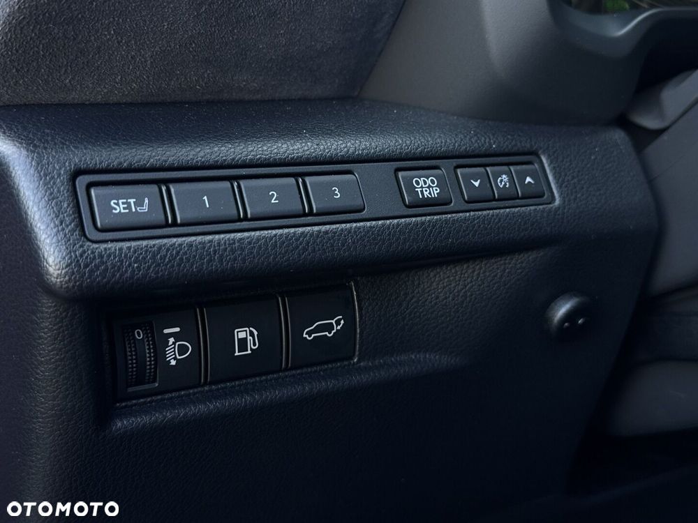 Lexus LBX 1.5 Hybrid Cool - 28