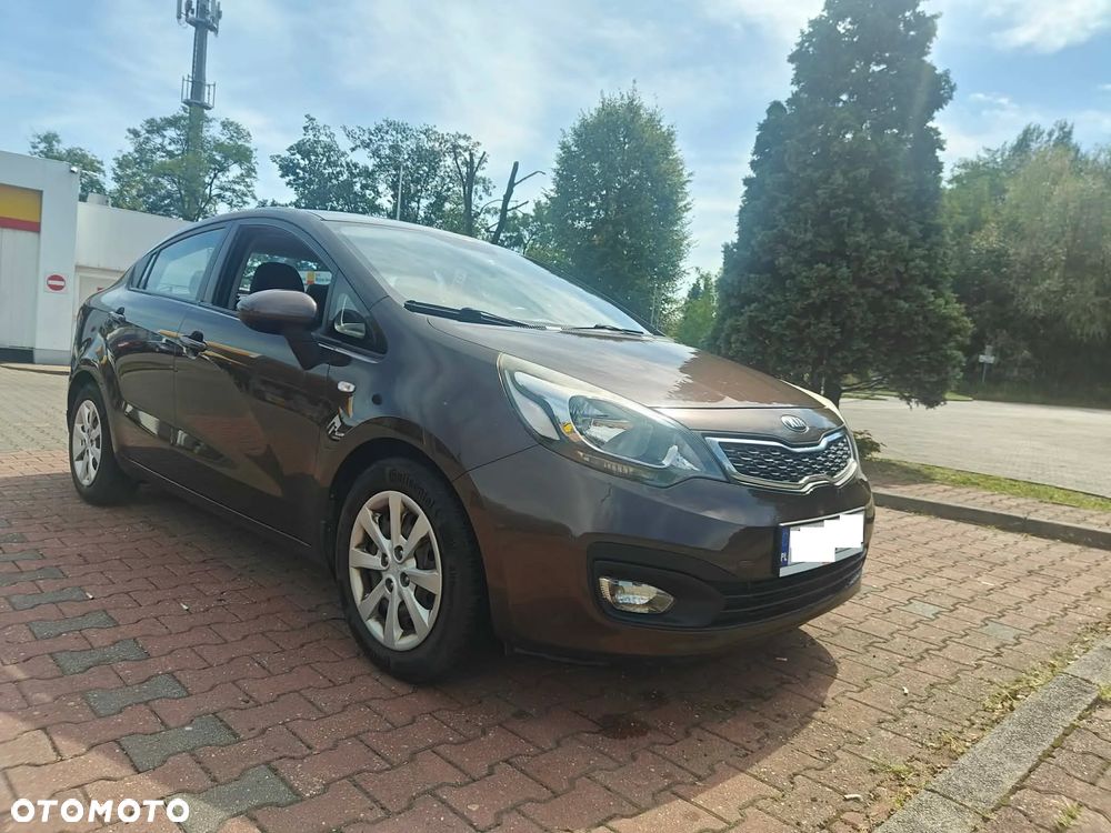 Kia Rio - 3